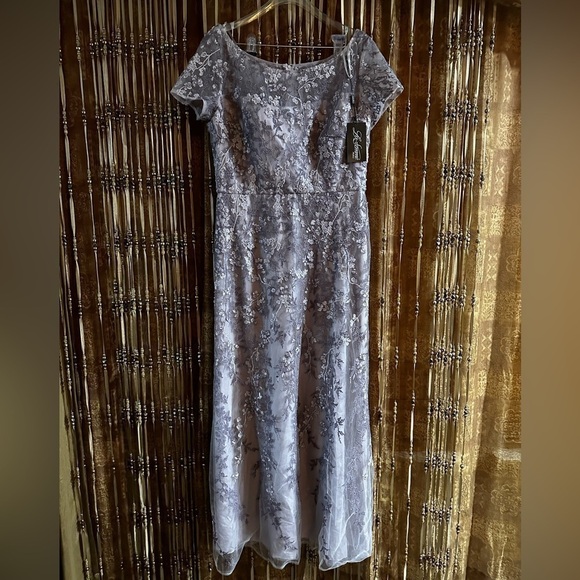 Prom Gown by LA Femme Lilac Lace Column Gown Cocktail Formal Bridal
Sz 16 NWT - Picture 10 of 16